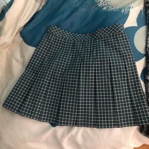 Aritzia Sunday best olive skirt